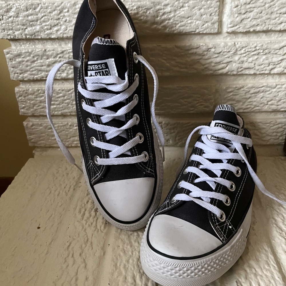 Charcoal Gray Women’s Converse 8.5